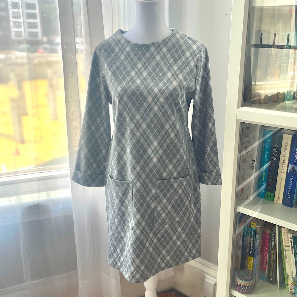 NWOT Cute Plaid Pocketed Dress
